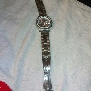 Men's Geneva's watch. See pictures.